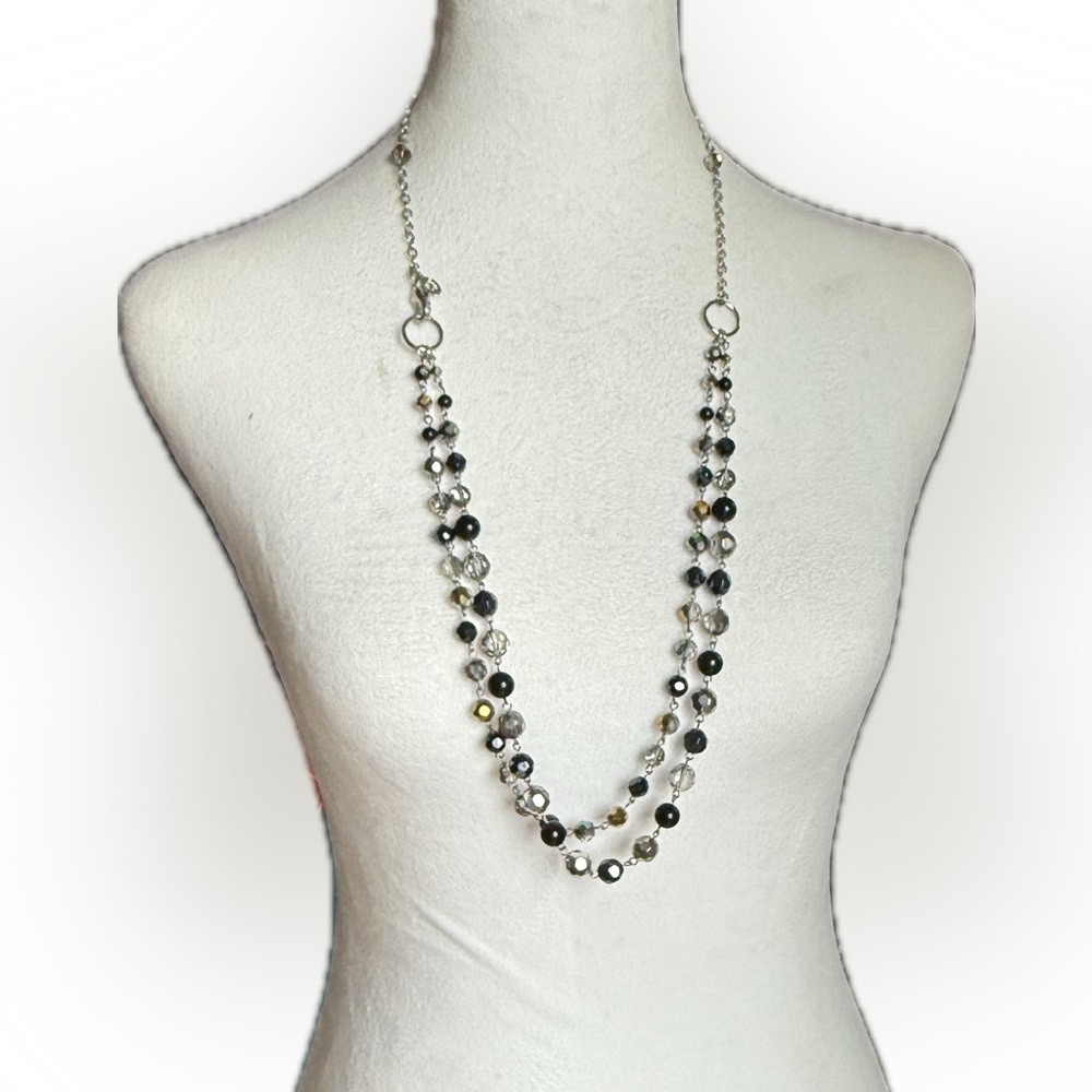 🦢 Cookie Lee Black, Bronze, and Silver Beaded Triple-Strand Necklace - Picture 3 of 12